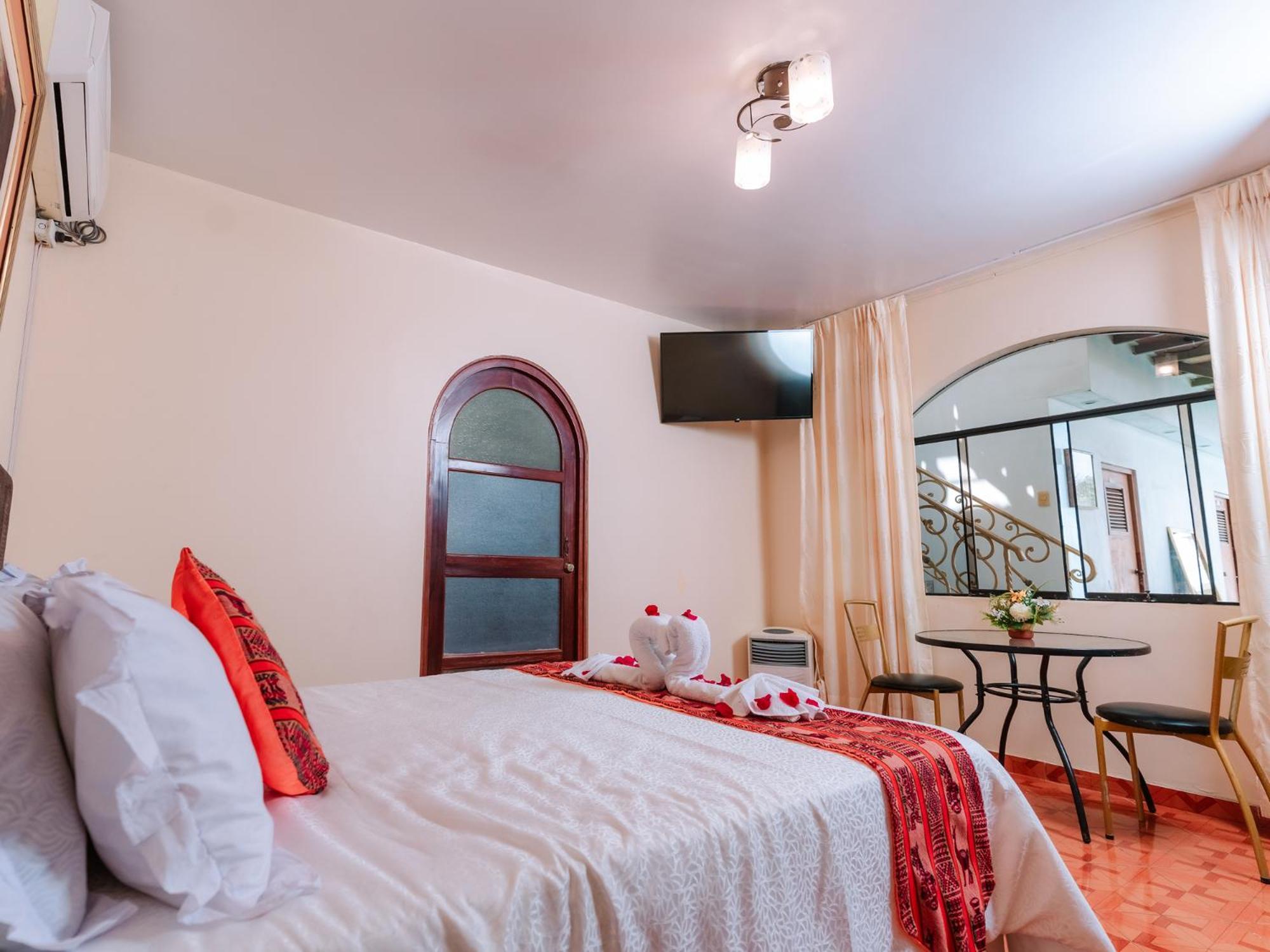 Hotel Vinas Del Sol Eterno Chincha Alta Bagian luar foto